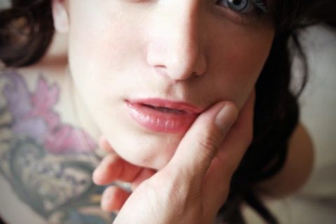 Je veux ton sexe dans ma bouche, je veux ton jus 3 pleure pas jeune et jolie suceuse