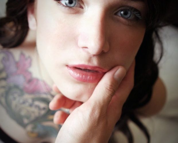 pleure pas jeune et jolie suceuse